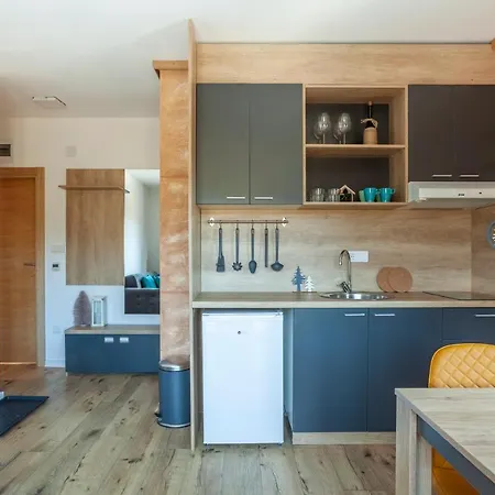 公寓 Vrhovi Kopaonika *